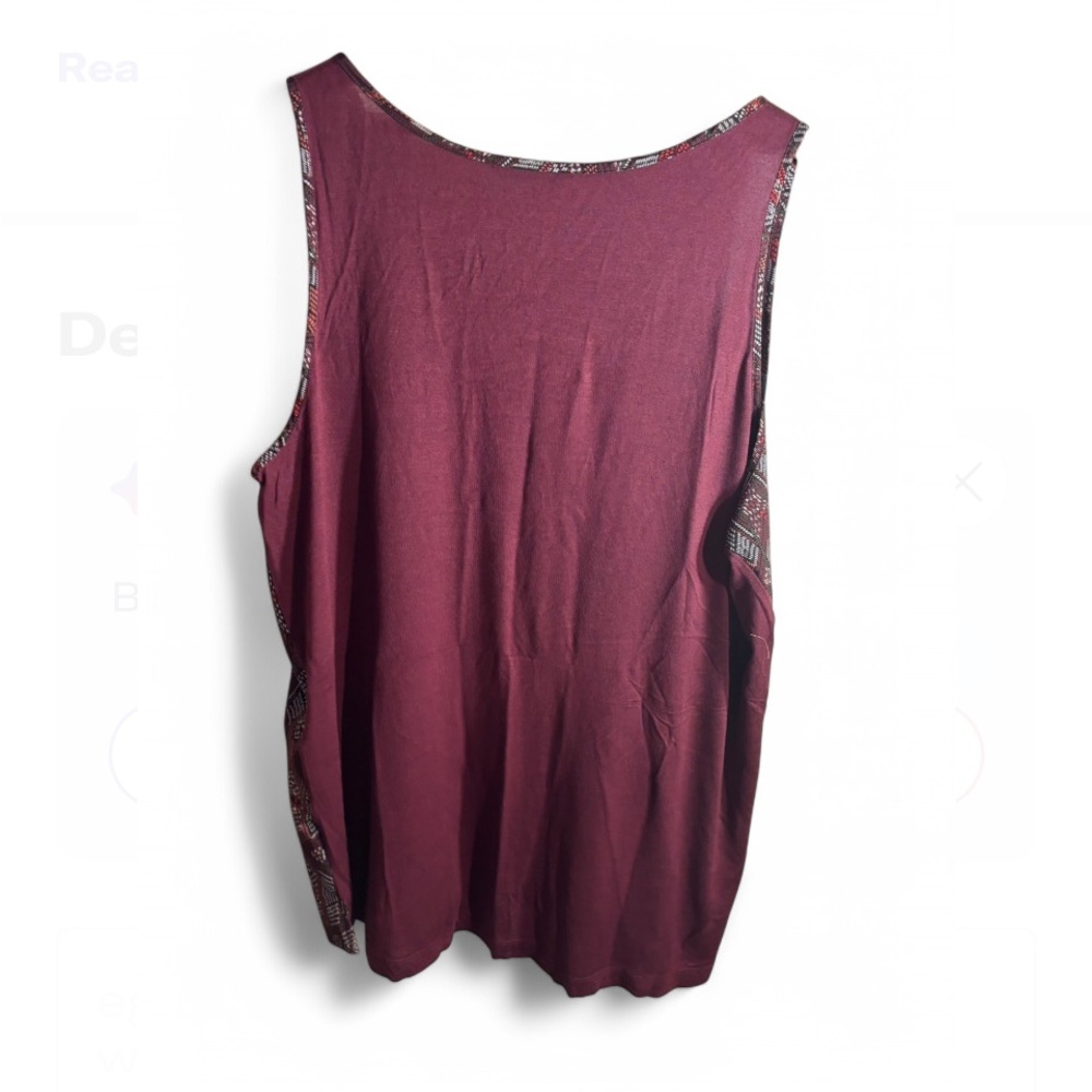 Geometric Patterned Sleeveless Top - Picture 4 of 4